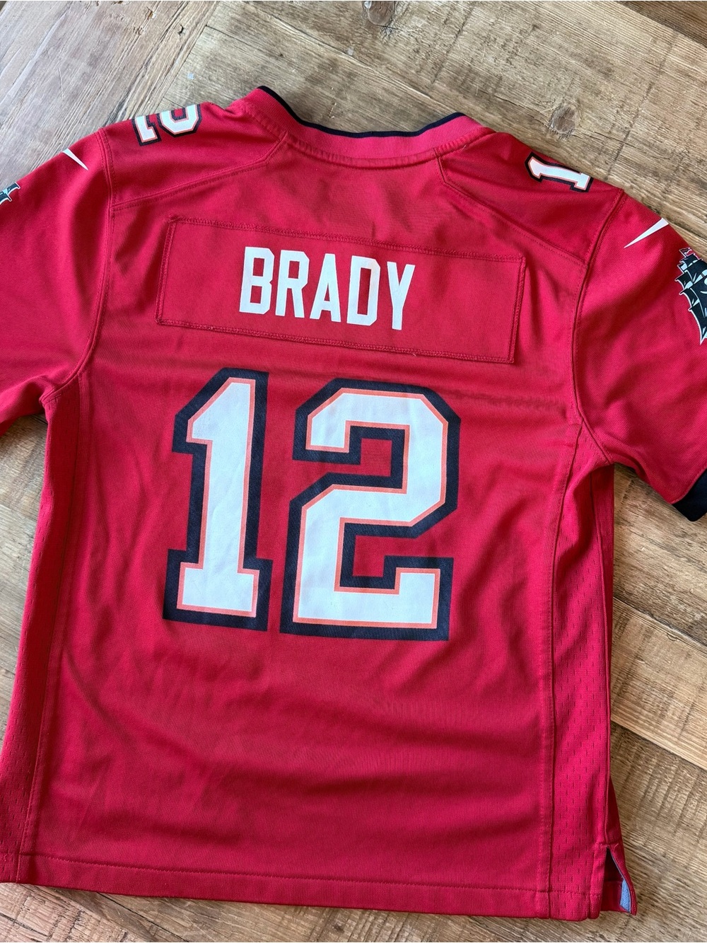 NFL On Field Tampa Bay Buccaneers Tom Brady Jersey. Youth Sz-M Super Bowl 2020